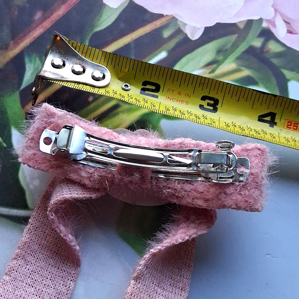 Hello kitty bow barrette - Picture 3 of 3